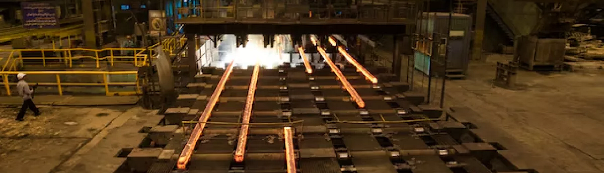 Иран запретил экспорт стали после ударов по промышленным объектам