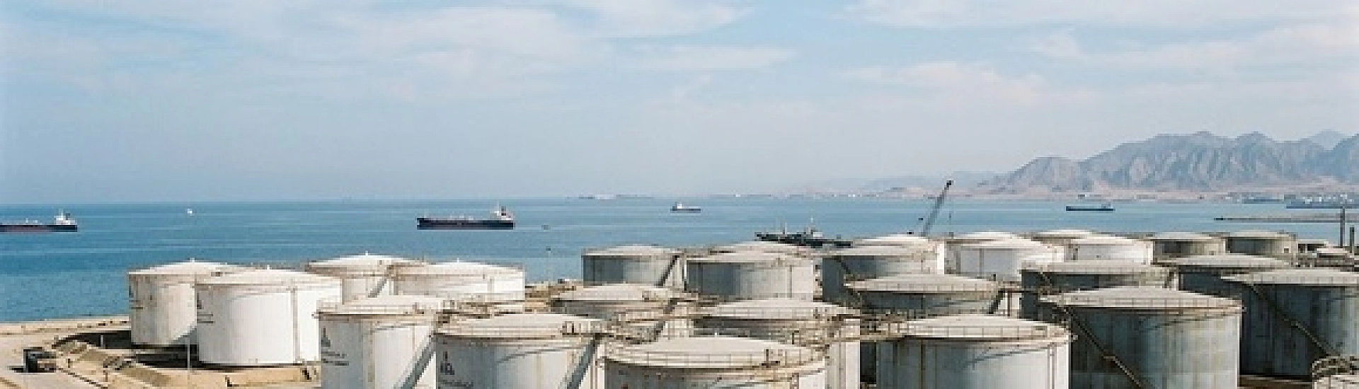 Bloomberg: нефтехранилища Ирана могут переполниться уже через три недели