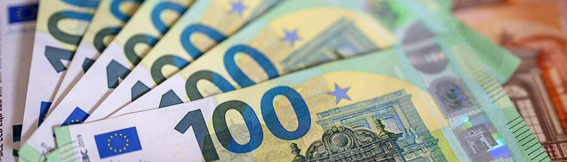 Bloomberg: ЕС может ужесточить условия кредита Украине на €90 млрд