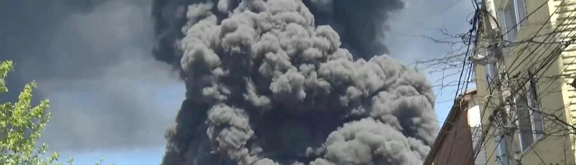 Пожар на НПЗ в Туапсе локализован после атаки беспилотников