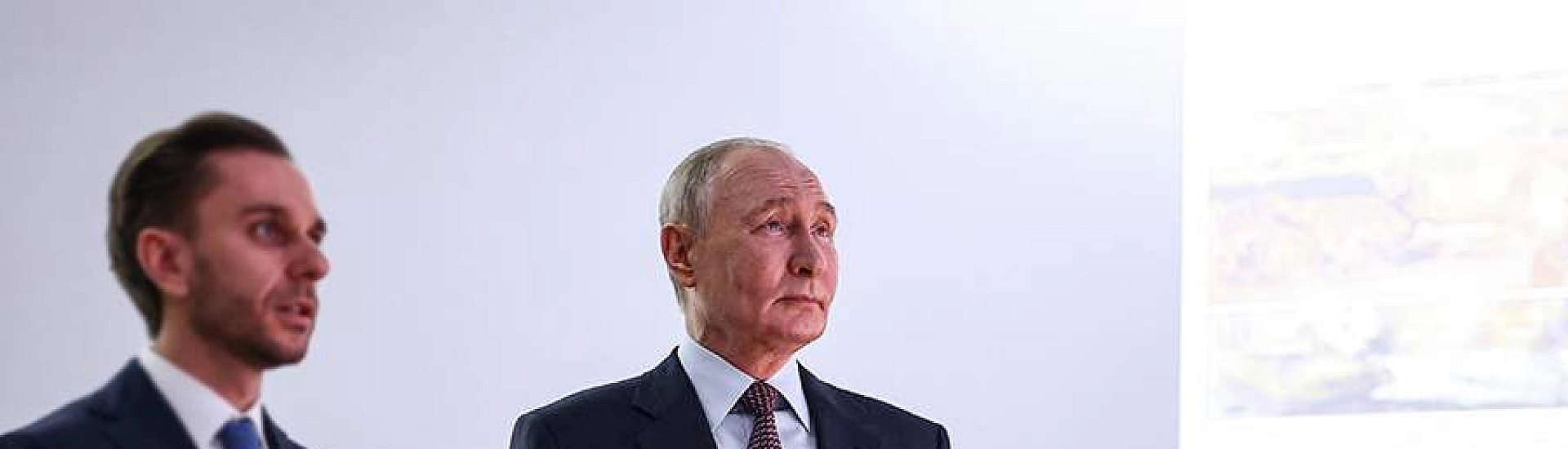 Путин заявил, что сила России заключается в единстве народов и уважении к их самобытности