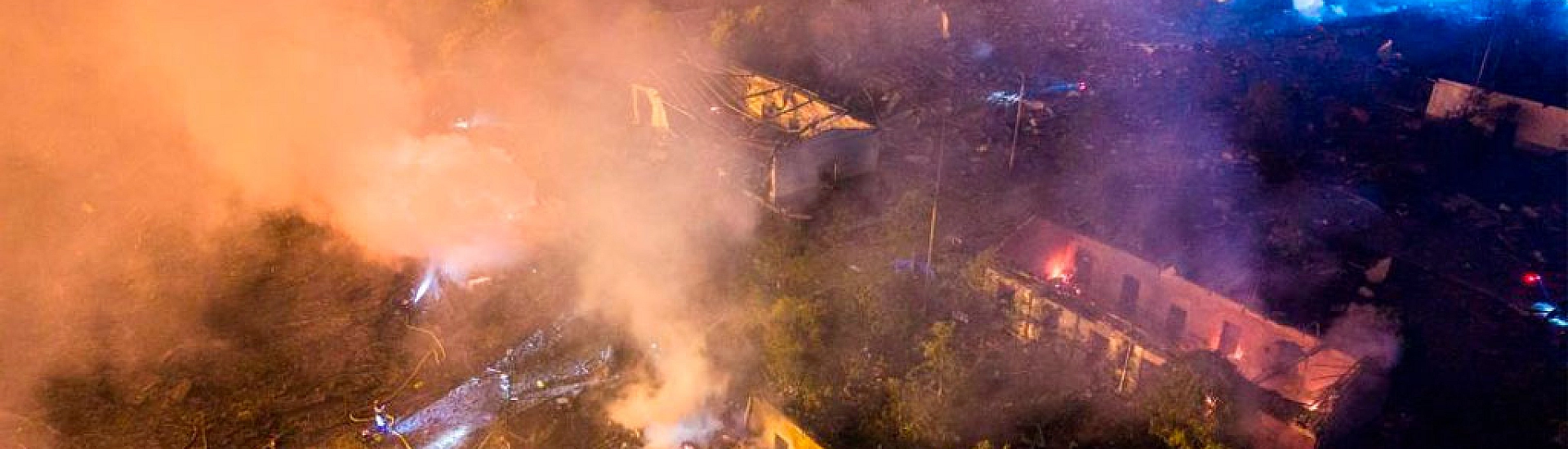 В Китае при взрыве на заводе фейерверков погибли 26 человек