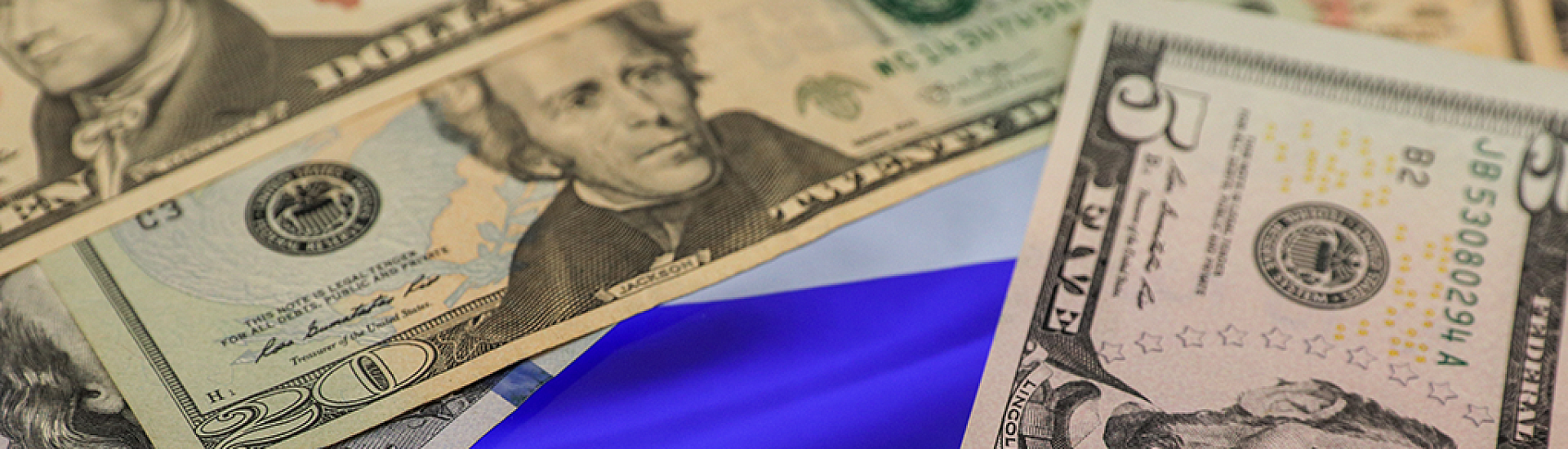 Минфин направит 110,3 млрд рублей на покупку валюты и золота по бюджетному правилу