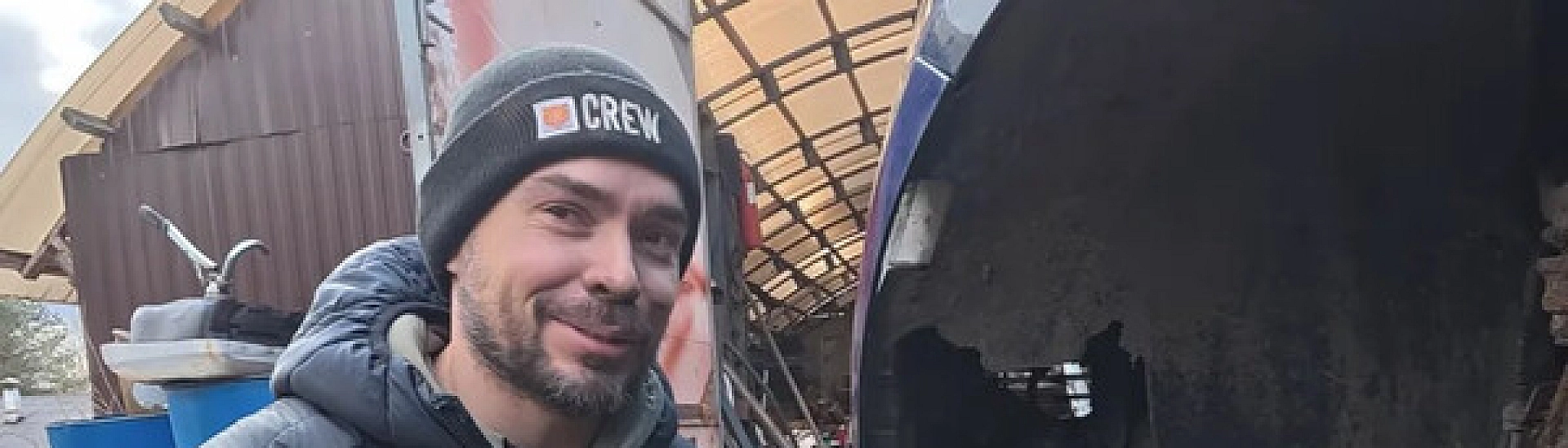 Блогер Игорь Рязанцев попал в аварию на редком Chevrolet El Camino в Санкт-Петербурге