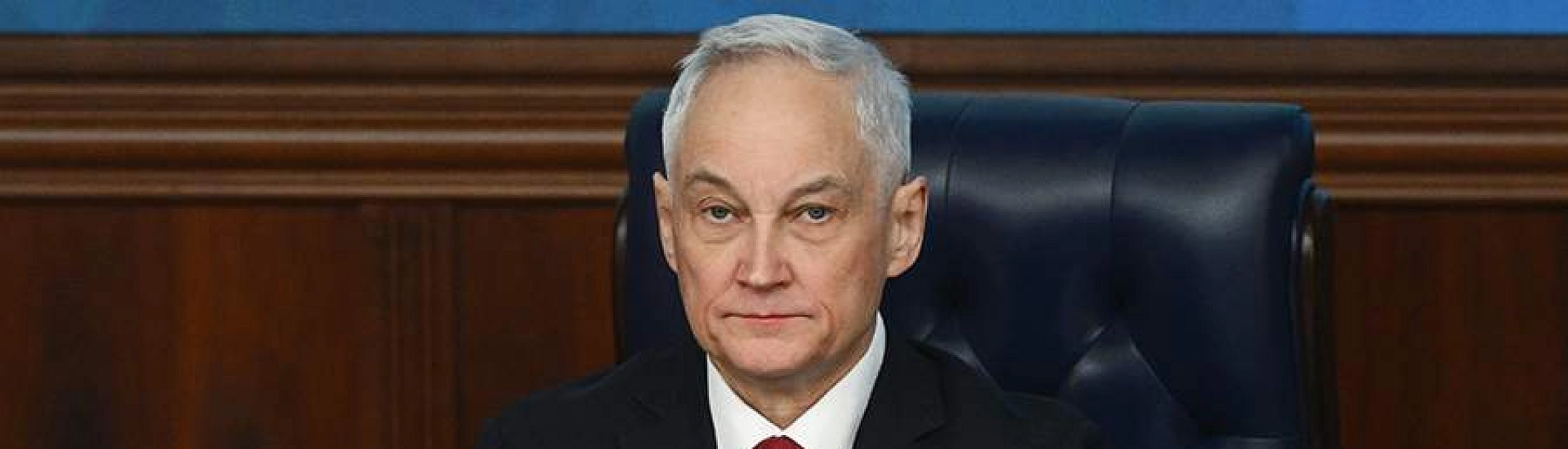 Белоусов вручил ордена соединениям группировки войск «Восток» за героизм в зоне СВО