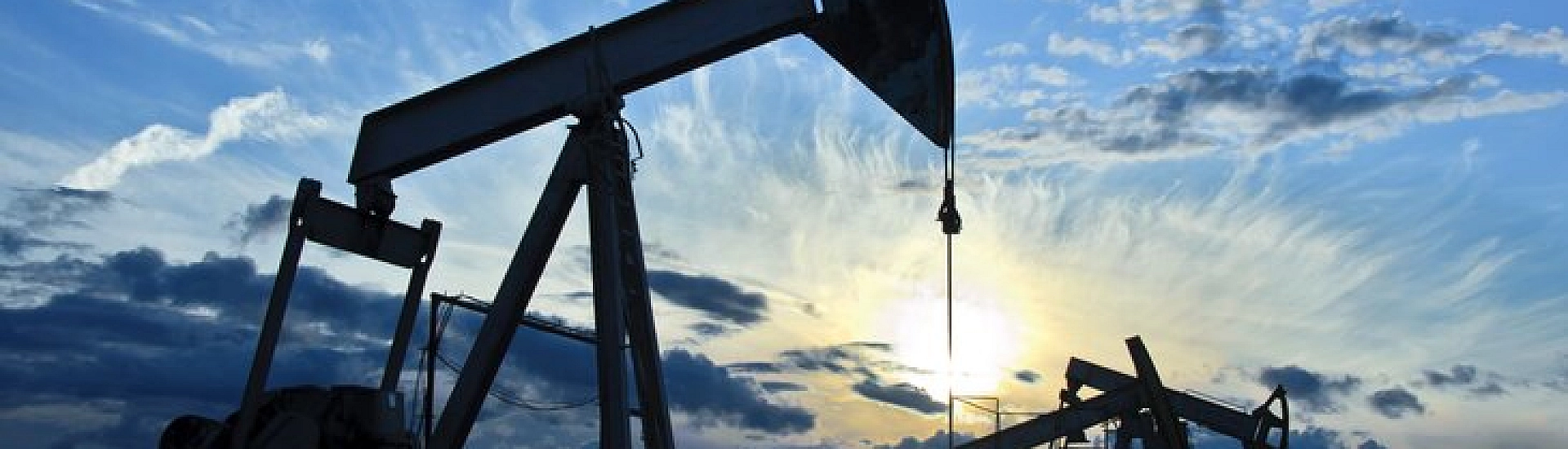 В Иране предупредили о риске роста цен на нефть до 200 долларов после ударов США