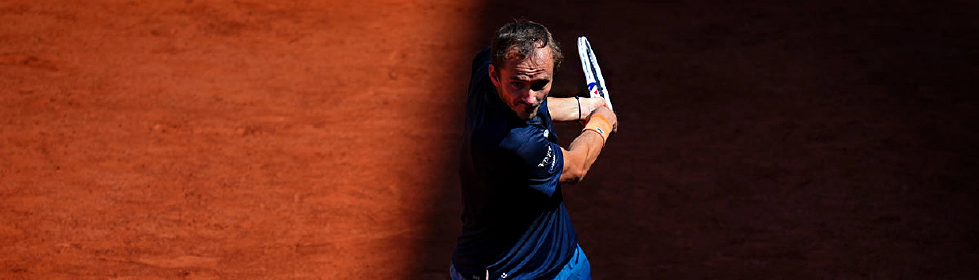 Медведев проиграл Уолтону в первом круге Roland Garros