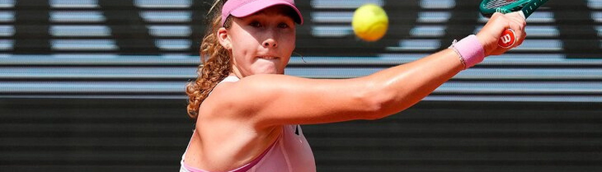 Мирра Андреева вышла в четвертый круг Roland Garros