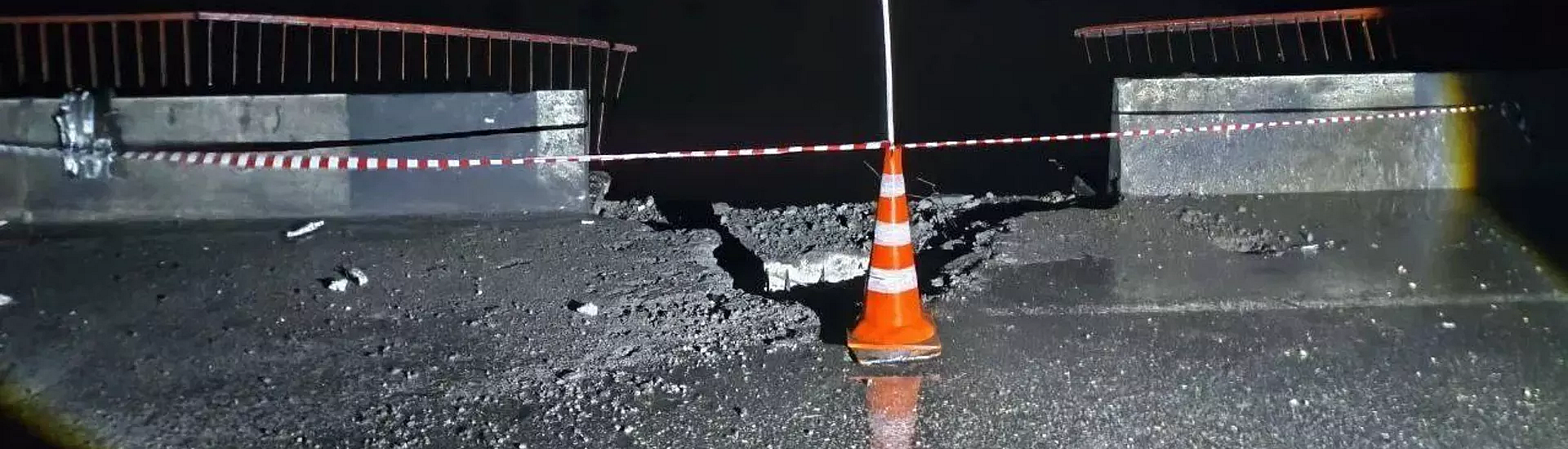 Сальдо сообщил о возобновлении движения по мосту у Чонгара