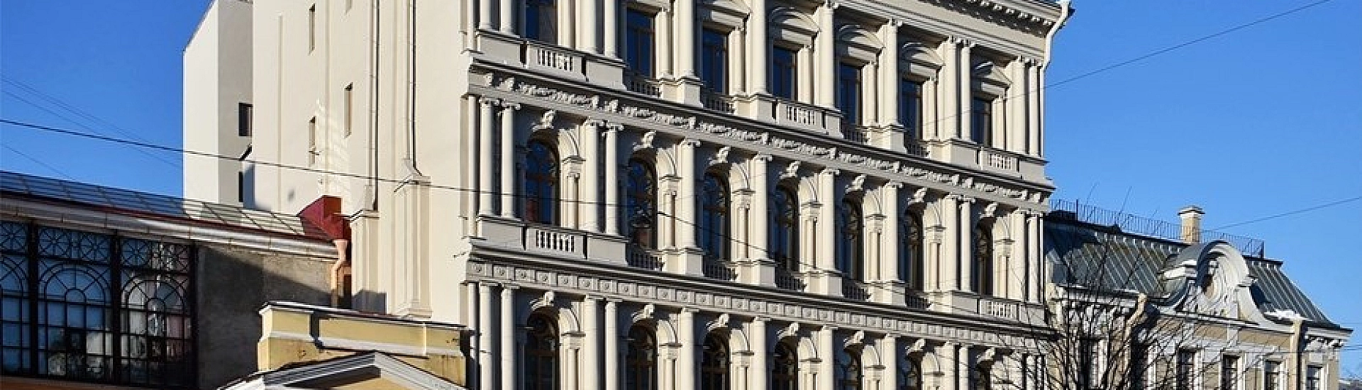 В Петербурге выставили на продажу исторический особняк, который связывали с главой «Газпрома»
