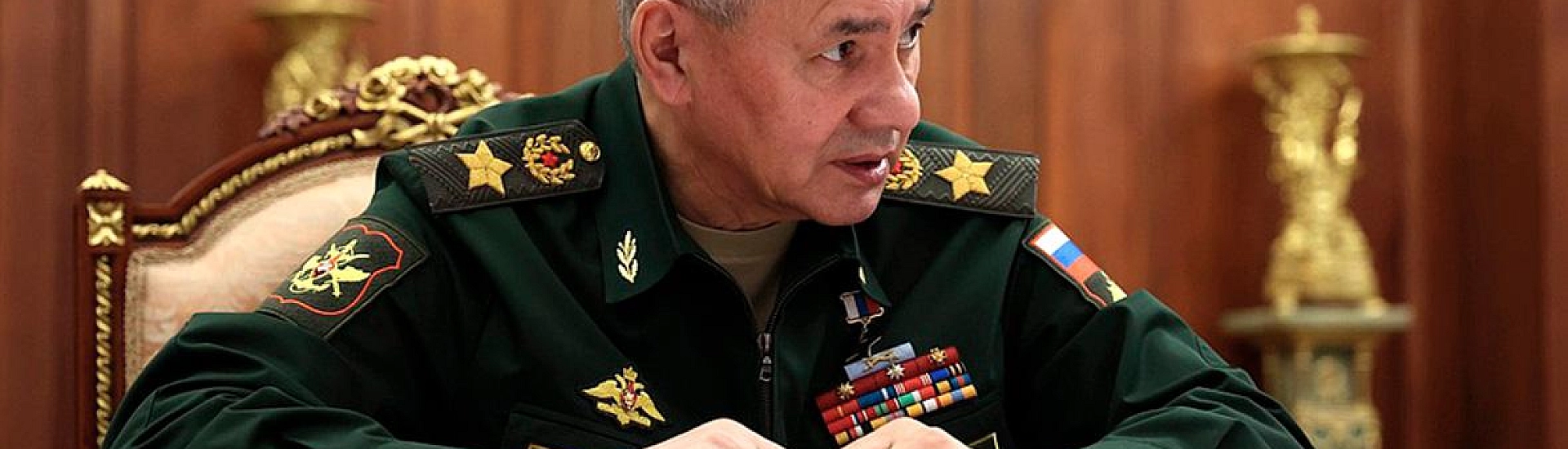Шойгу провел совещание по управлению системой государственного материального резерва