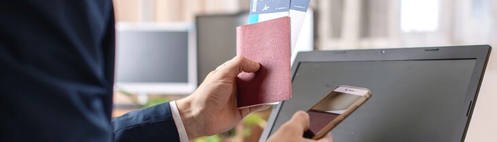 Юрист предупредила о продаже мошенниками несуществующих туров через соцсети