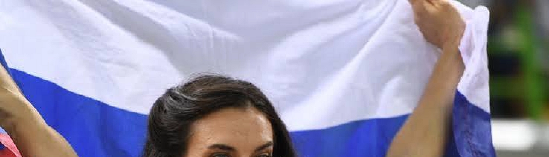 С приставами рассчиталась двукратная олимпийская чемпионка Елена Исинбаева