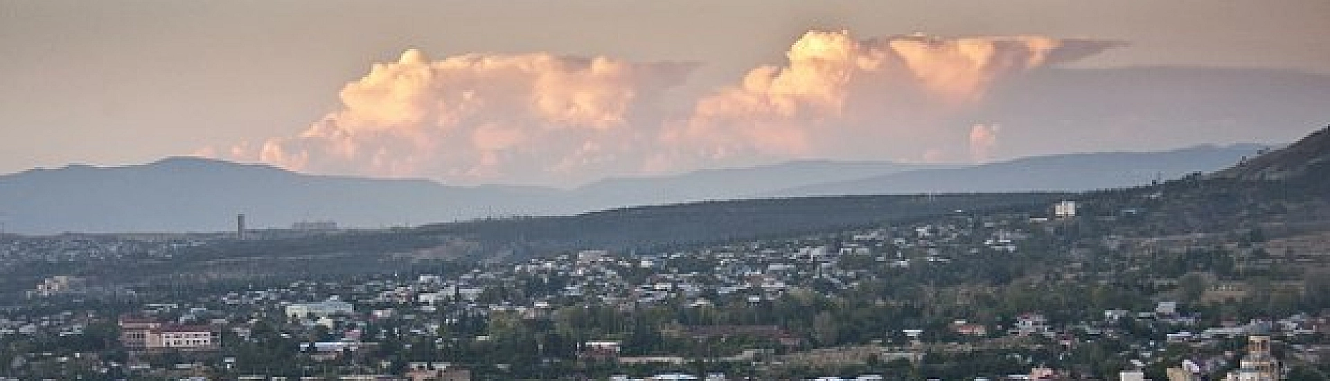 Вся Грузия погрузилась во тьму: крупнейший блэкаут оставил страну без света, связи и транспорта