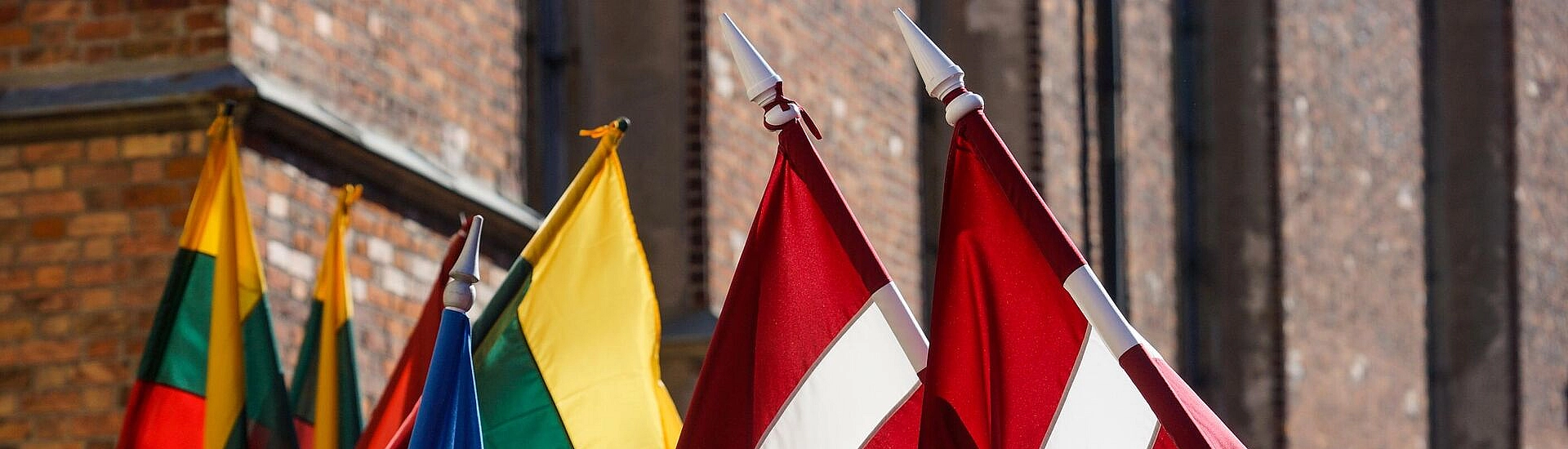 Почти 28 тысяч жителей стран Балтии въехали в Россию с начала 2026 года