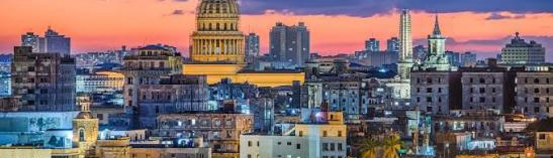 Россиянам посоветовали брать на Кубу заряженный телефон и запас воды