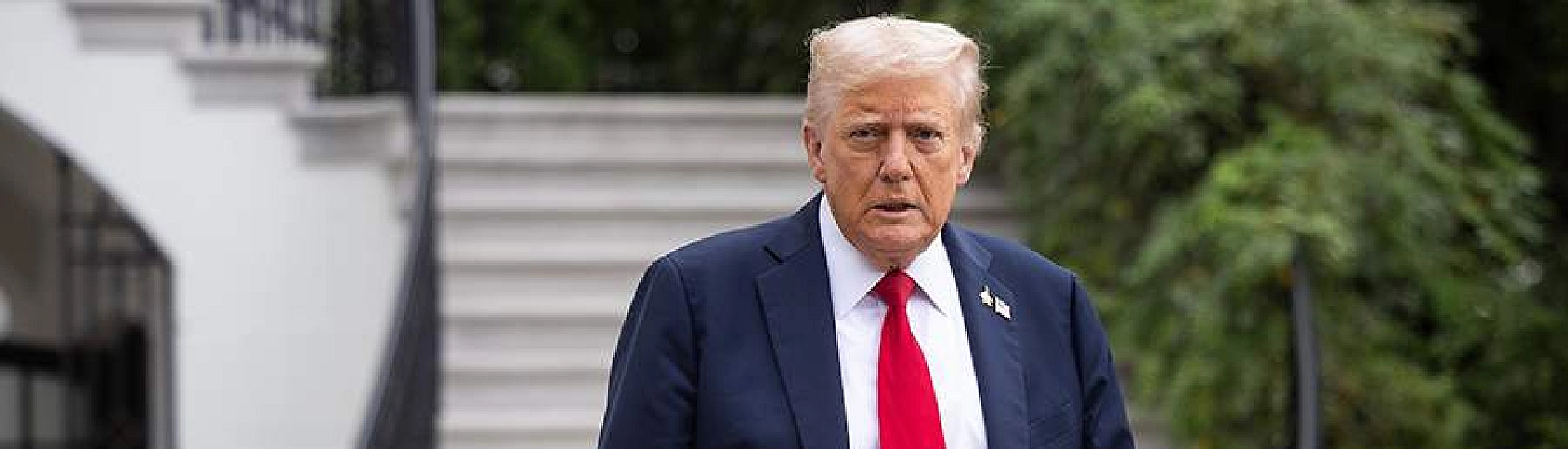 Трамп заявил о прогрессе на переговорах США и Ирана по Ормузскому проливу