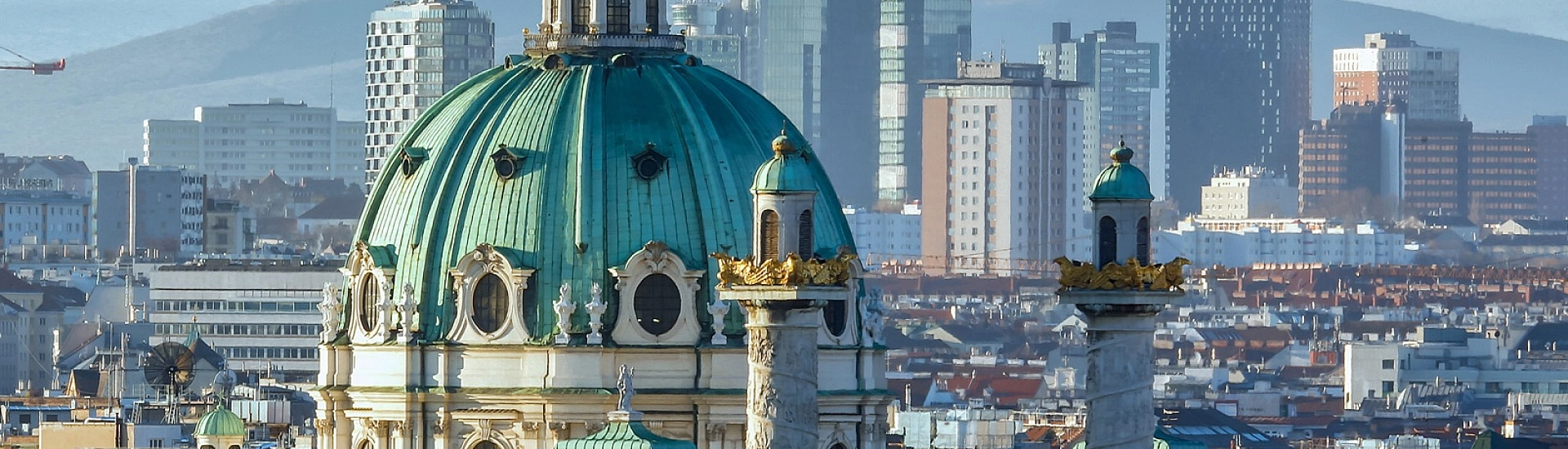 Bloomberg сообщил о встрече бывших чиновников в Вене для обсуждения Украины