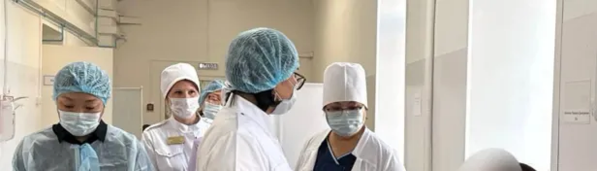 В Салехарде 30 человек предварительно заболели сальмонеллезом после еды из доставки