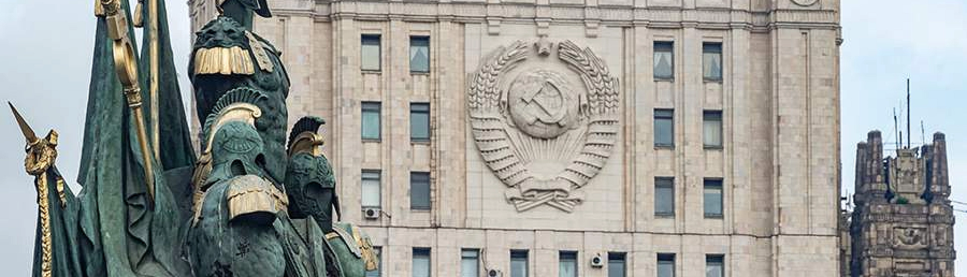 Захарова призвала мировое сообщество осудить атаки ВСУ на Белгород и Нижнекамск