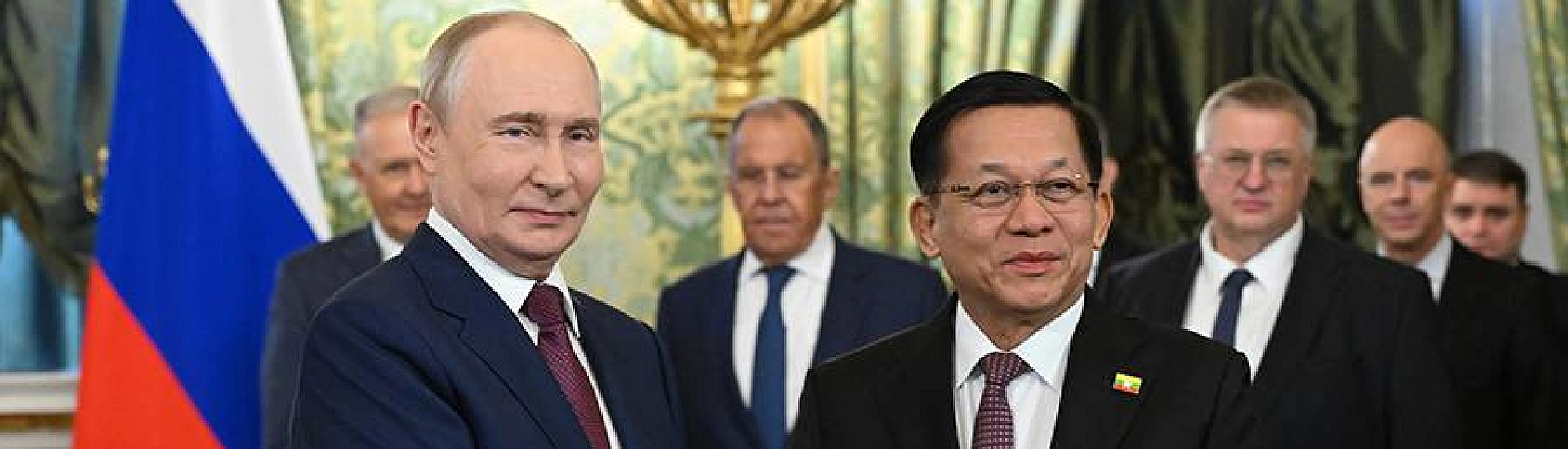 Путин поблагодарил Мьянму за помощь в развитии отношений России с АСЕАН