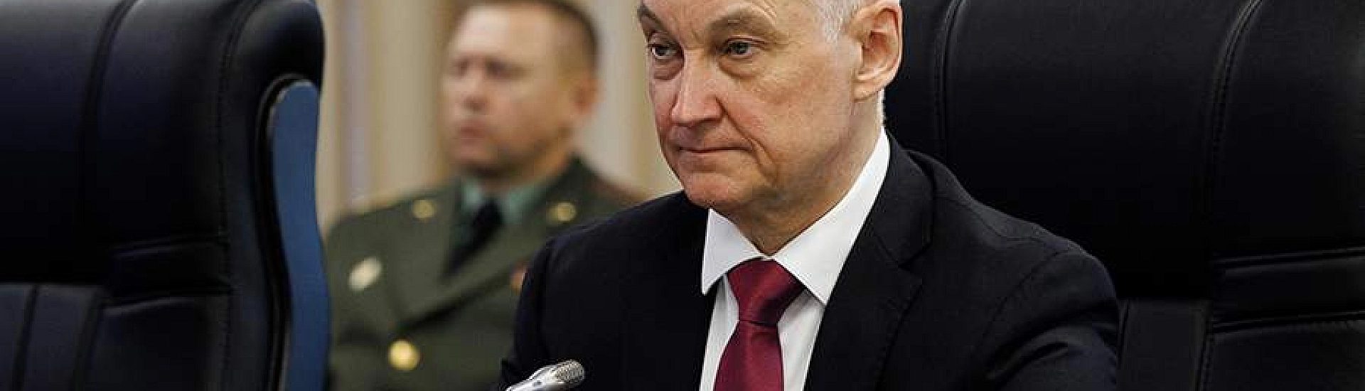 Белоусов вручил «Золотые Звезды» военнослужащим за участие в СВО