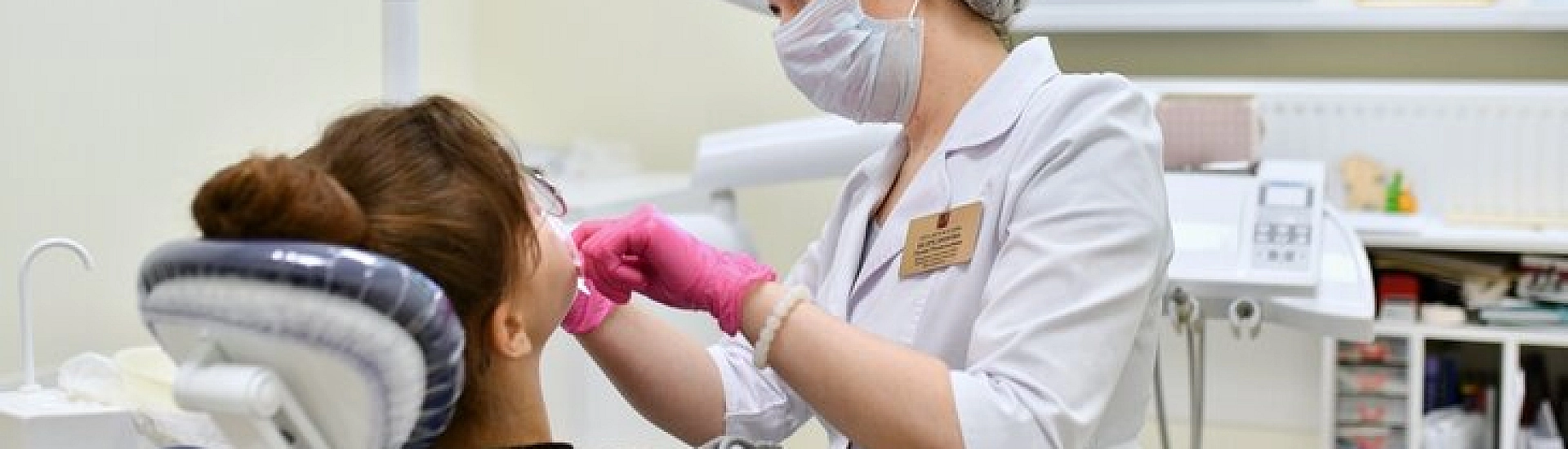 ФФОМС напомнил, какие стоматологические услуги доступны бесплатно по ОМС