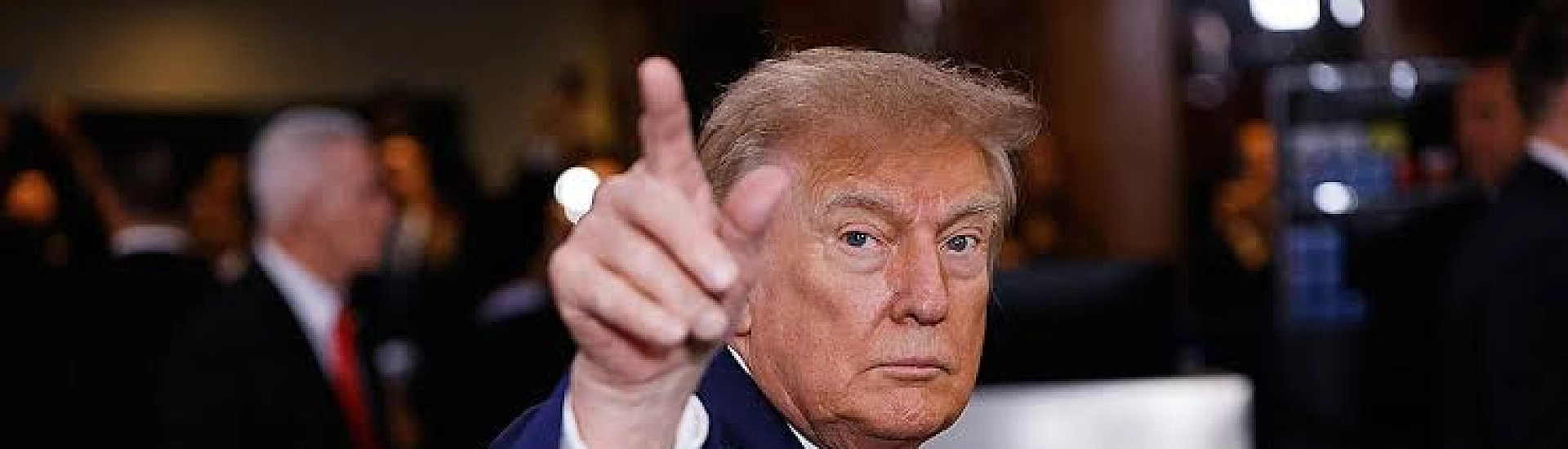 Трамп заявил, что Зеленский может сократить удары по российским НПЗ