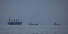 Иран пообещал обеспечить проход российских судов через Ормузский пролив