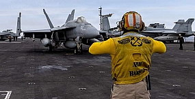 Экс-подполковник США допустил, что перемирие с Ираном нужно Трампу для перегруппировки сил