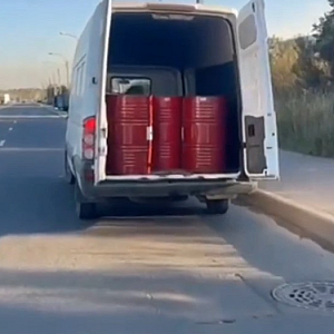 В Петербурге изъяли более 1,7 тыс. литров контрафактного спирта