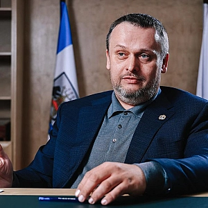 Песков: оценивать работу нового министра транспорта Никитина пока рано