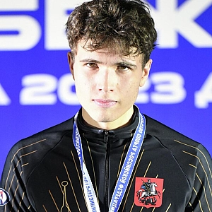 Найденышев выиграл 10 км на чемпионате России по конькобежному спорту в Коломне