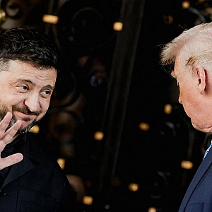 Зеленский предложил Трампу предоставить Украине гарантии безопасности сроком до 50 лет