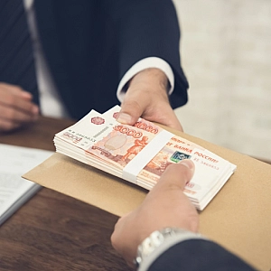 Дела экс-губернатора Курской области Смирнова и его заместителя поступили в суд