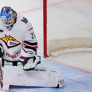 Вратарь «Металлурга» Смолин избежал дисквалификации после удаления в матче КХЛ