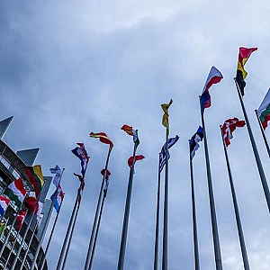 Politico сообщила о возможном вступлении Исландии и Черногории в ЕС в 2028 году