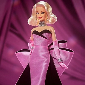 Mattel выпустила Барби в образе Мэрилин Монро из фильма «Джентльмены предпочитают блондинок»
