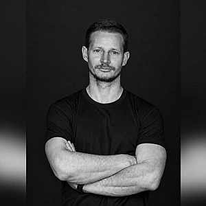 Каскадер Олег Наумов погиб во время съемок