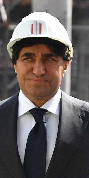 Собянинские подарки для Года Нисанова: 700 миллионов одним росчерком пера