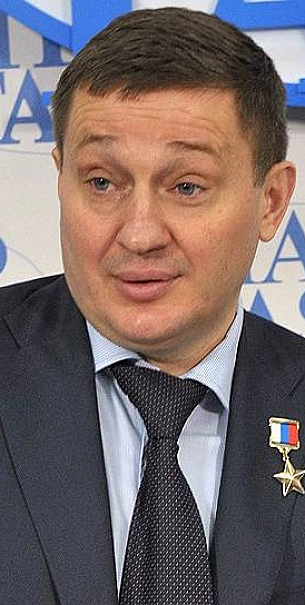 На протеже Бочарова полыхнула шапка: «вивораспил» и тараканы в жиру