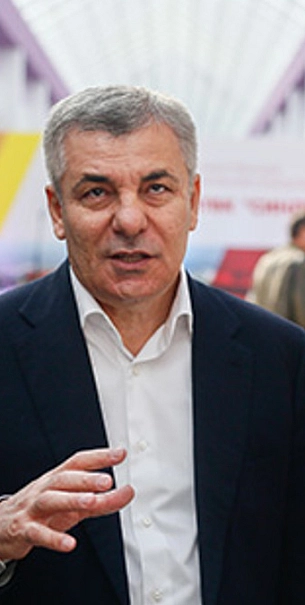 Первый пошел: тайные активы сенатора Канокова и кредиты от госбанка