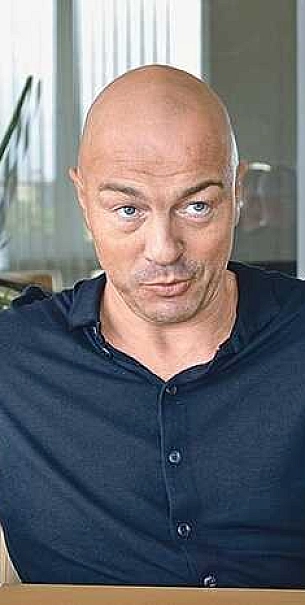 Рейдеры облизнулись на ЭКСМО: за наездом на издательство стоит Малофеев?