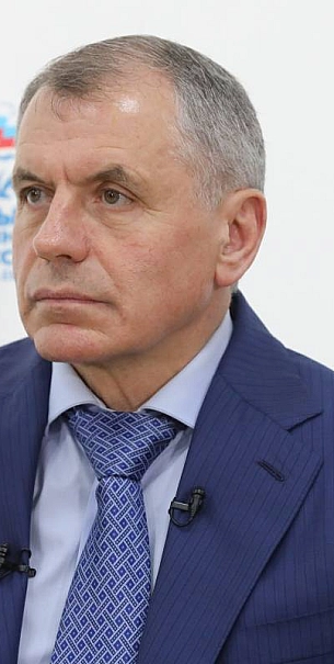 Крым для элиты: Константинов штампует бизнес и депутатские сети