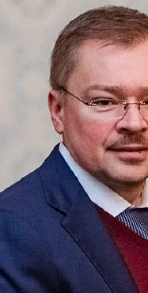 Высотки от Чайки: как сын полпреда госземли осваивает