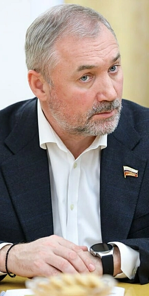 БПЛА для мошны сенатора Басюка: паутина связей и мандат неприкосновенности