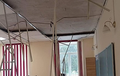 В школе Кабардино-Балкарии обрушился потолок после недавнего ремонта: возбуждено уголовное дело