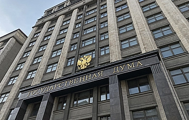 Аксаков поддержал идею увеличить лимит банковских карт в одних руках до десяти