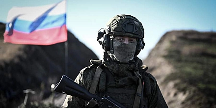 Российские войска установили контроль над Часов Яром в ДНР