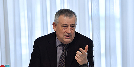 Слетелись на губернатора: спонсоры и кошельки Дрозденко